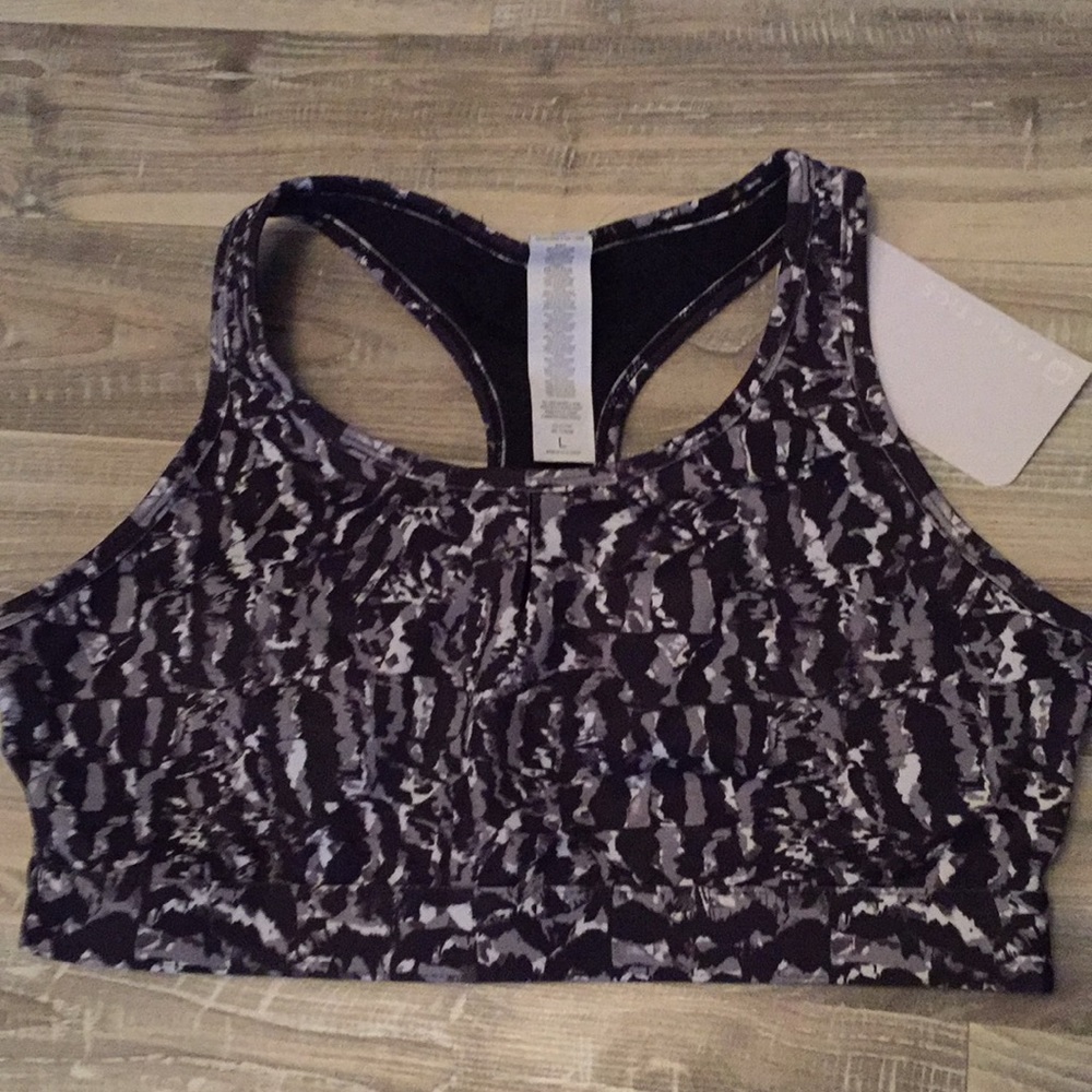 Sports bra